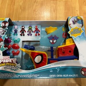 Marvel Spidey Amazing Friends Water Webs Bubble Pirate Ship